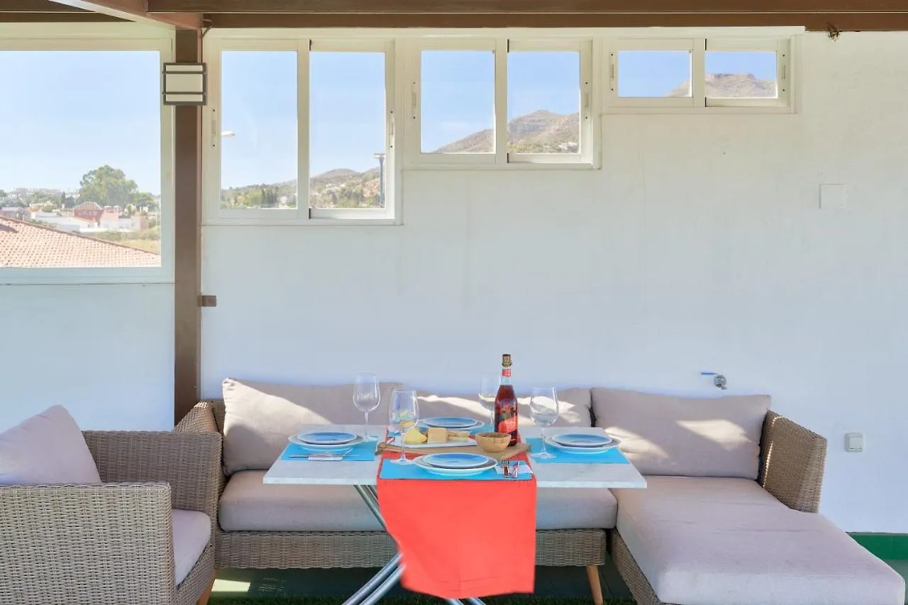 Penthouse Near Beach And Malaga Town Also Monthly Hire And Long Term Rental Car Available 0*,